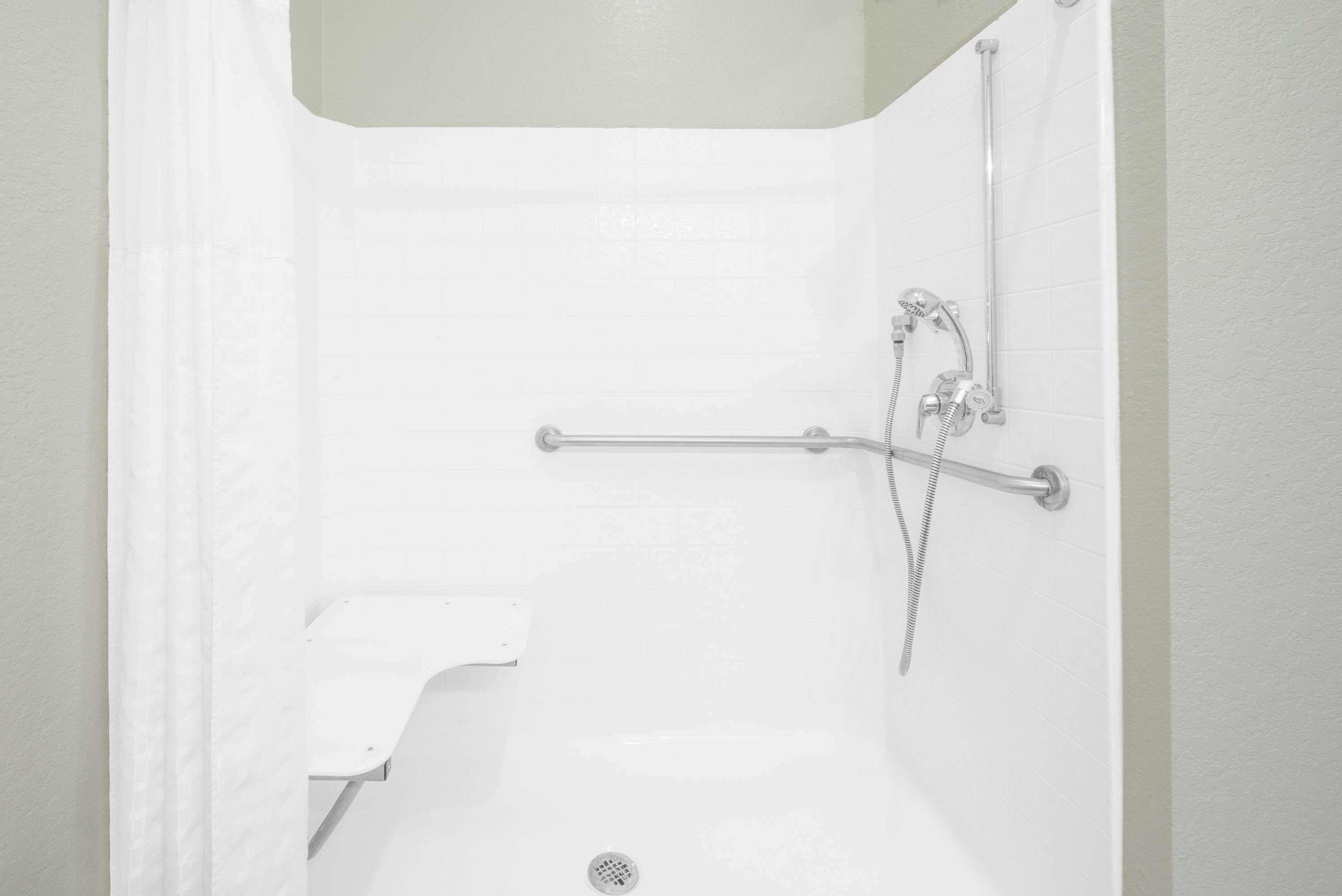 Baymont By Wyndham Pearsall Bagian luar foto